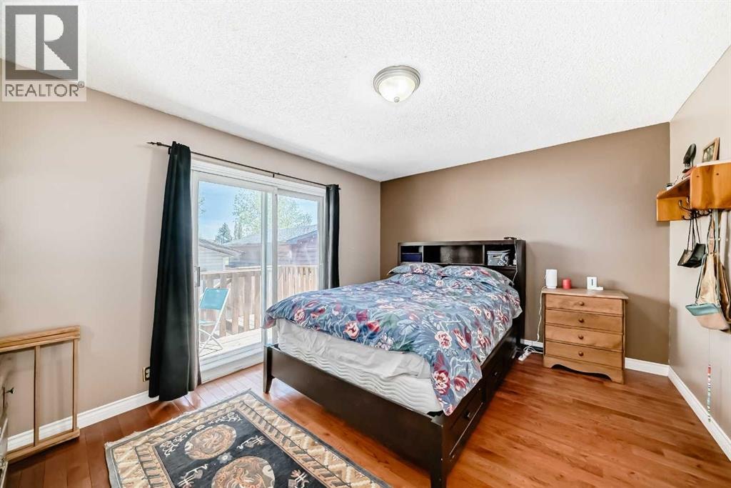 52 Beacham Road NW — photo 10