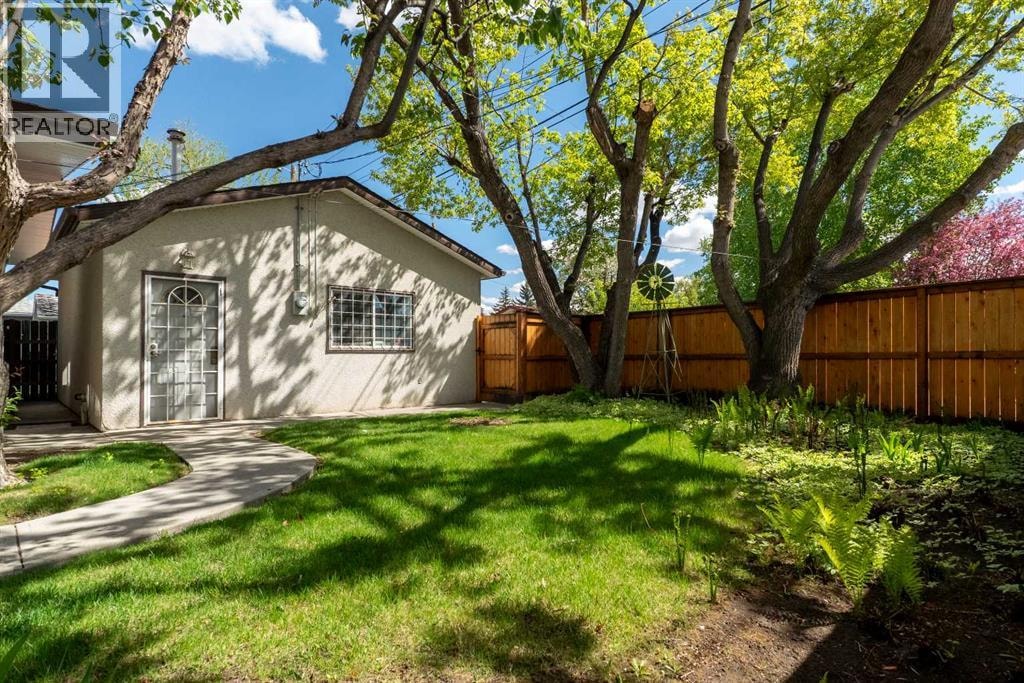 332 Wascana Crescent SE — photo 38