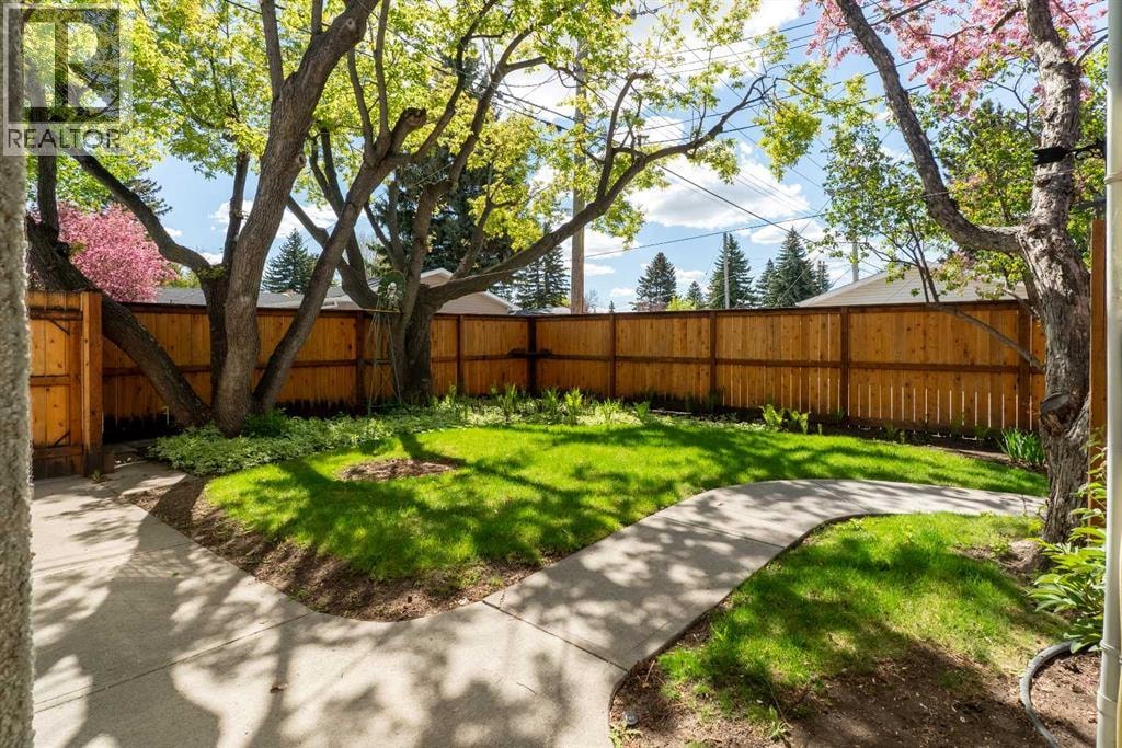 332 Wascana Crescent SE — photo 42