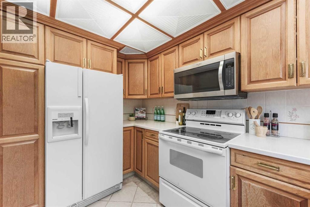 423 Spyhill Road NW — photo 9
