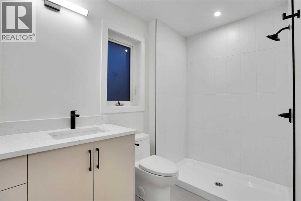 14 Gladeview Crescent SW — photo 41