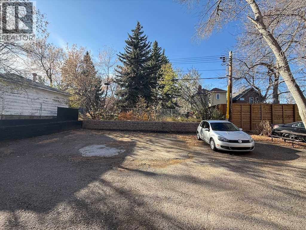 1821 17 Street SW — photo 28