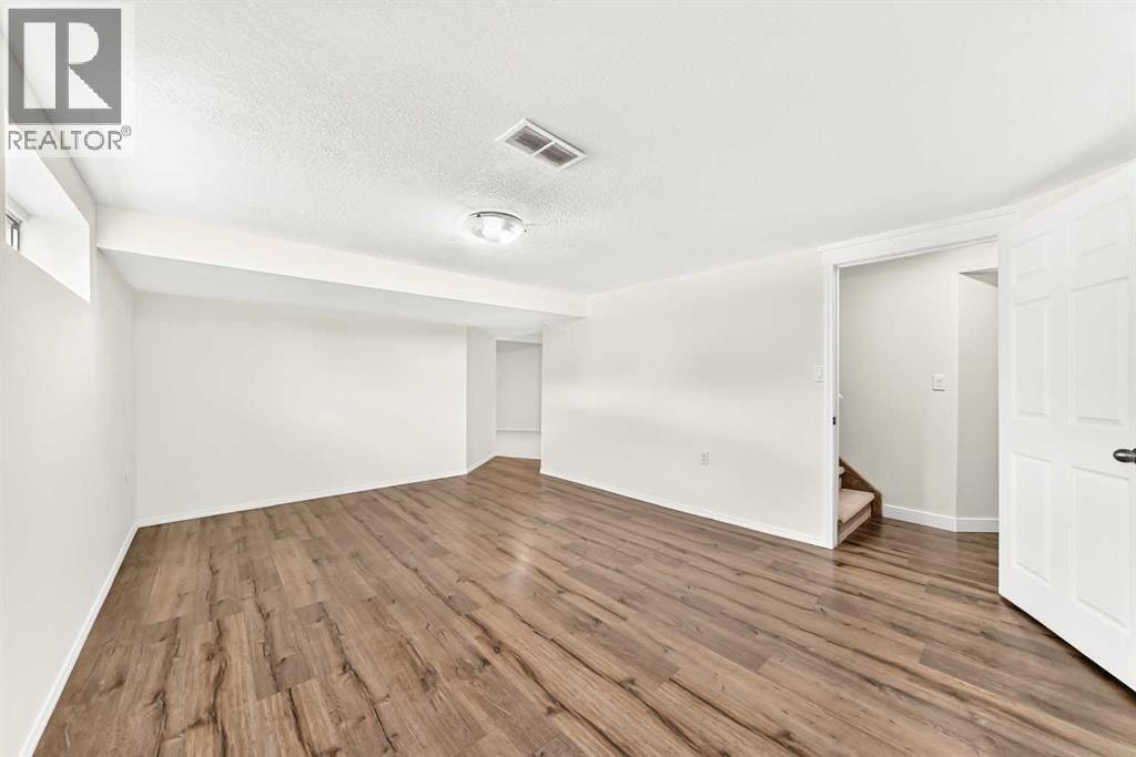 112 Christie Park Manor SW — photo 38
