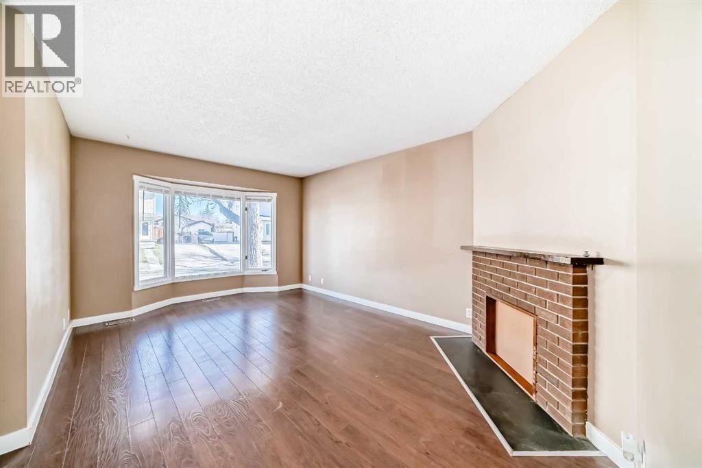 5 Falchurch Road NE — photo 4