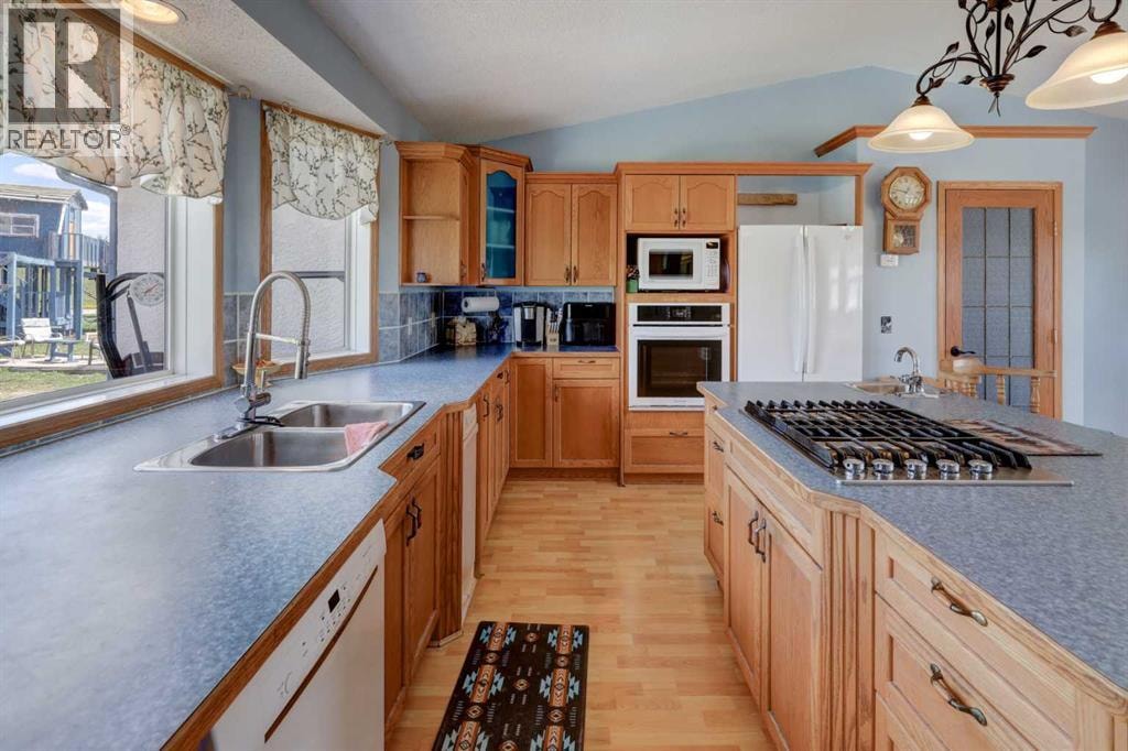 35190 Township Road 275 — photo 8