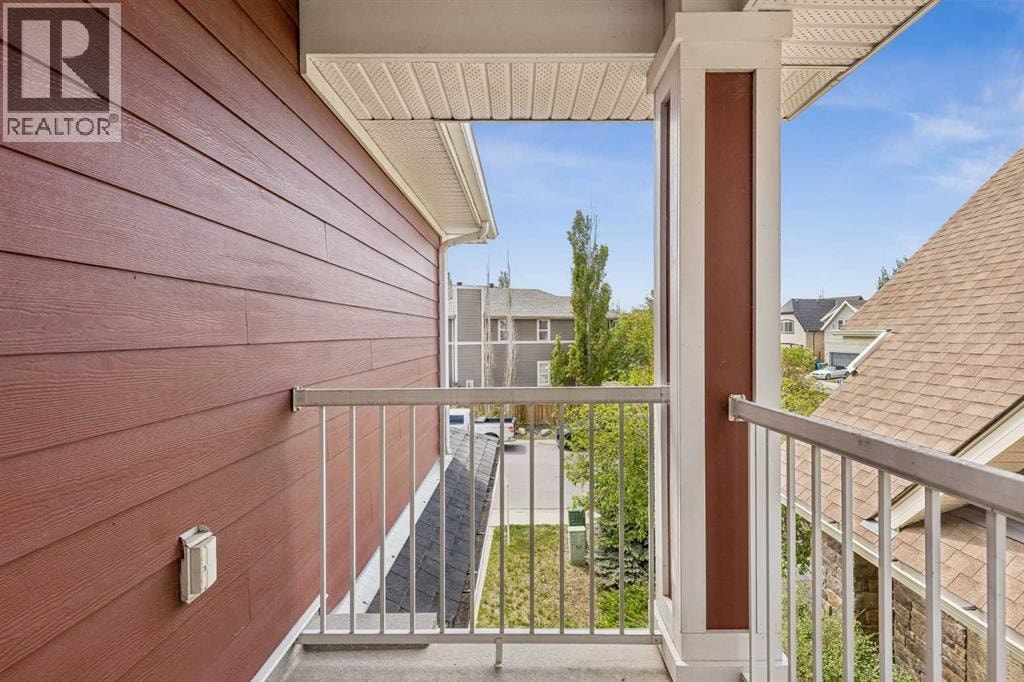 12 Mahogany Heath SE — photo 36