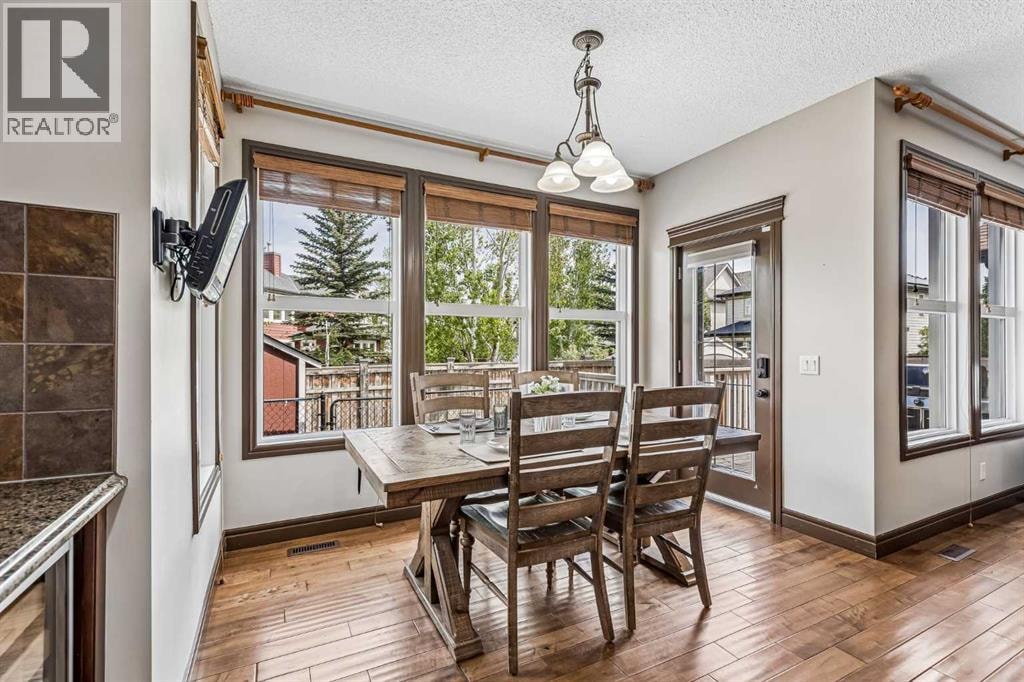 12 Mahogany Heath SE — photo 16