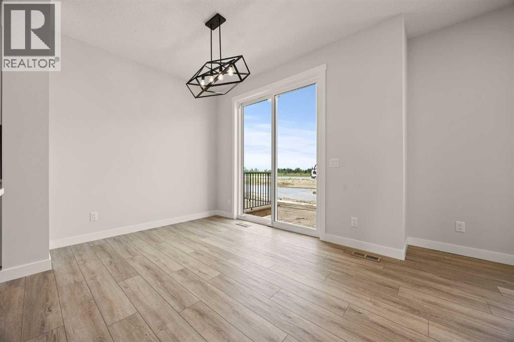446 Kinniburgh Loop — photo 18