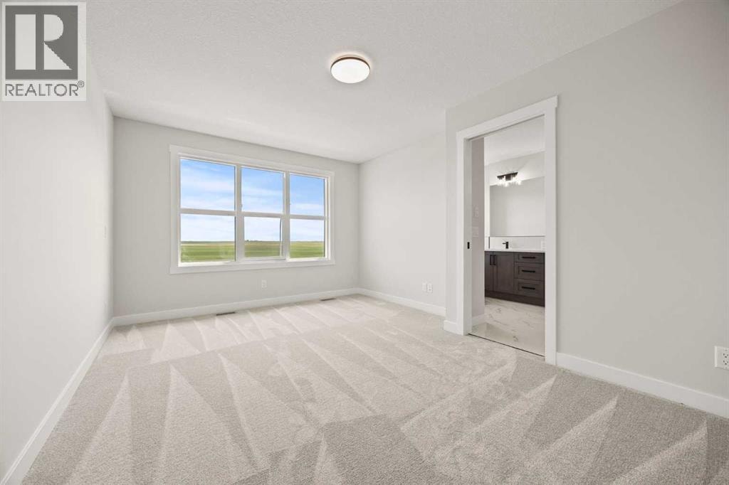 446 Kinniburgh Loop — photo 32