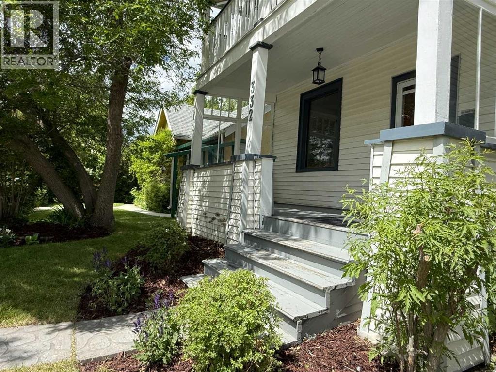 332 12 Avenue NW — photo 4