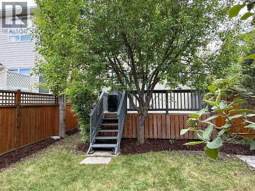 332 12 Avenue NW — photo 28