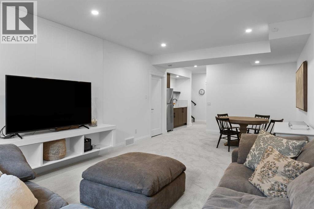 3515 7 Avenue SW — photo 31