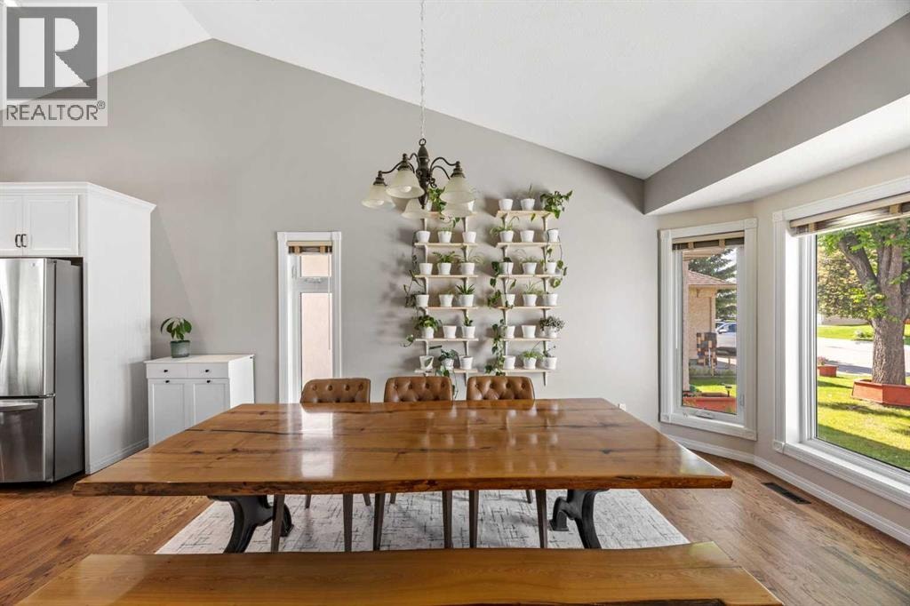 17 Sunset Crescent — photo 3