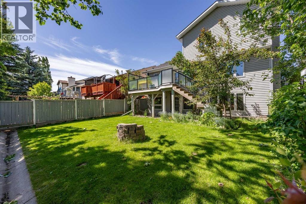 17 Sunset Crescent — photo 40