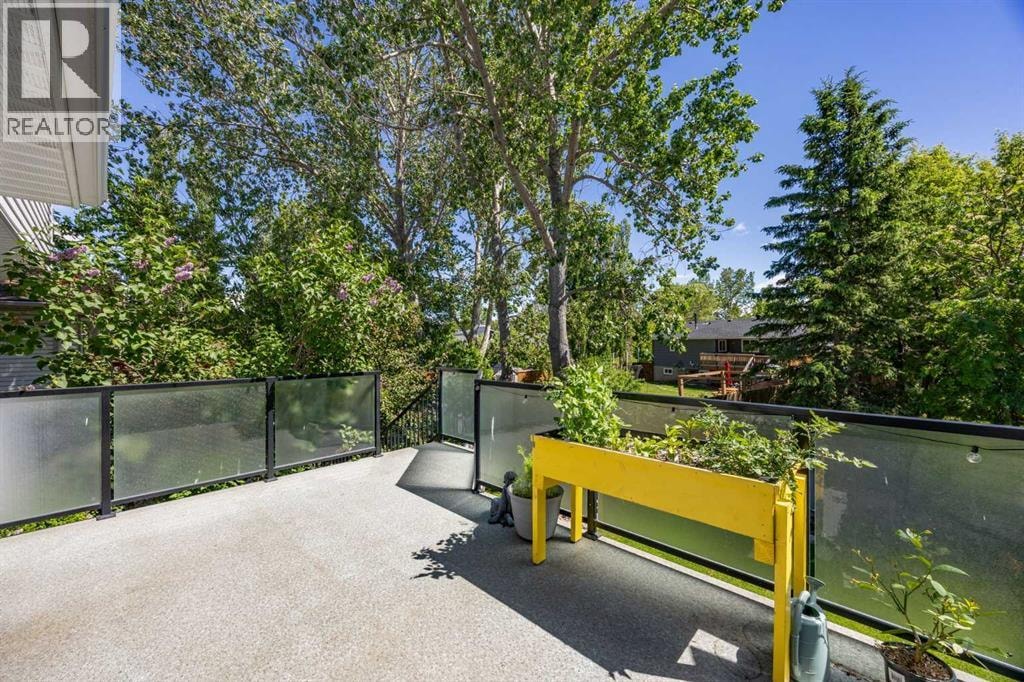 17 Sunset Crescent — photo 41
