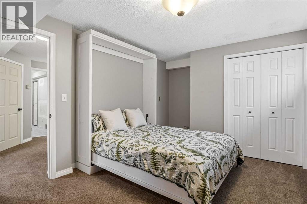 17 Sunset Crescent — photo 33