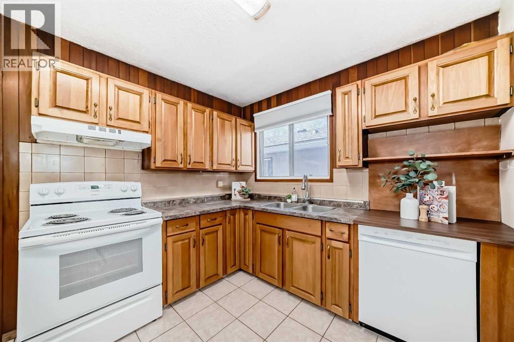 7807 20A Street SE — photo 10