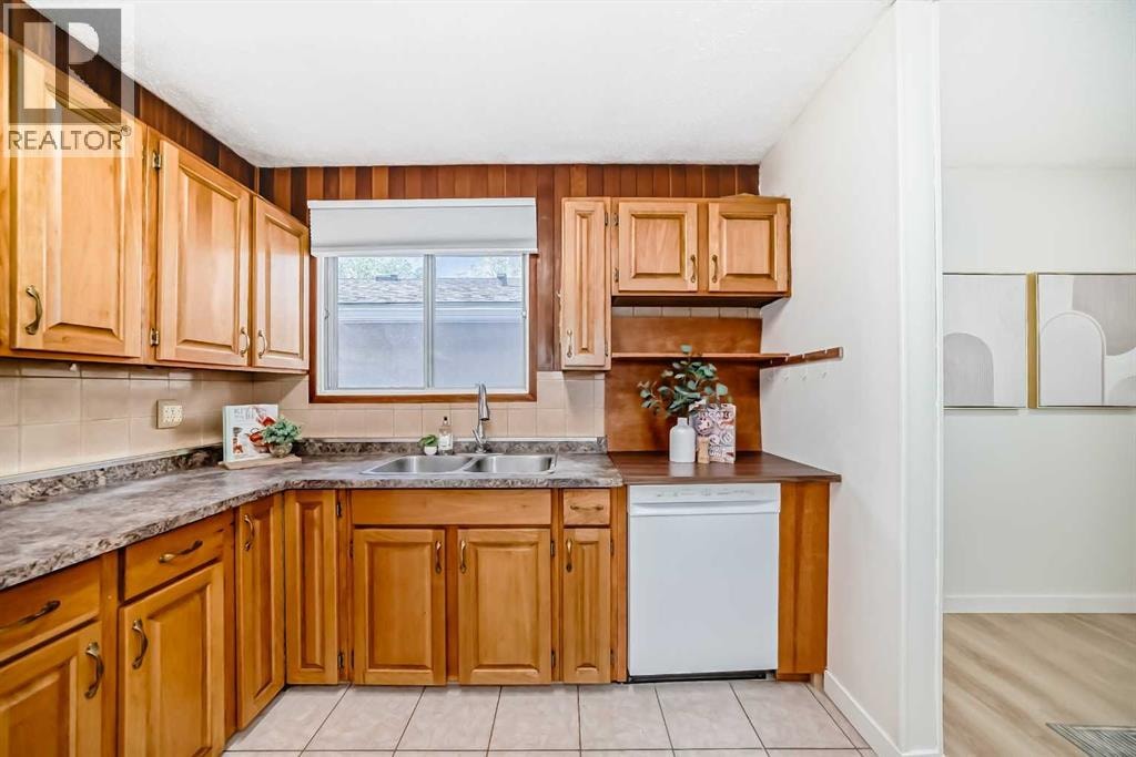 7807 20A Street SE — photo 14