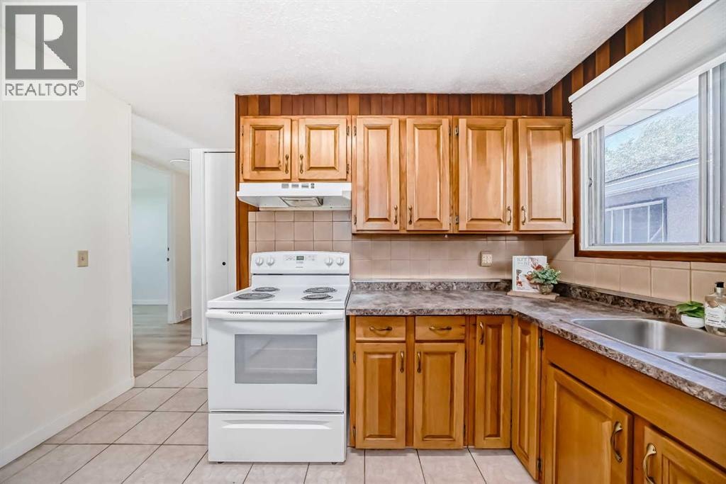 7807 20A Street SE — photo 11