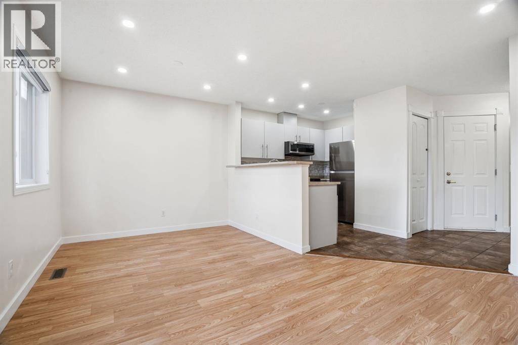 204, 760 Railway Gate SW — photo 12