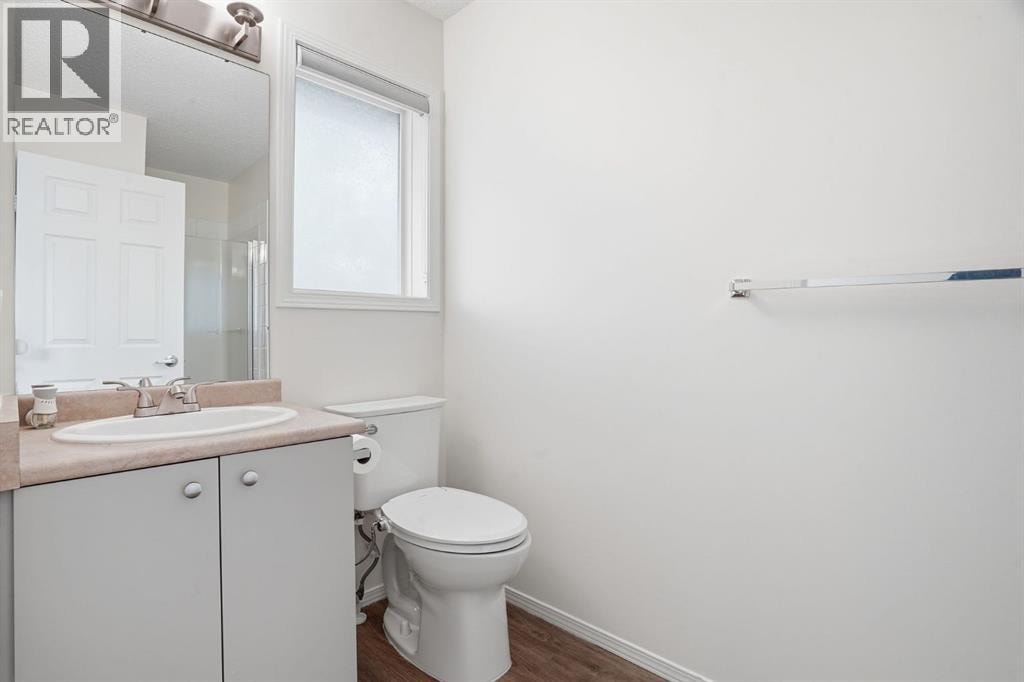 204, 760 Railway Gate SW — photo 25