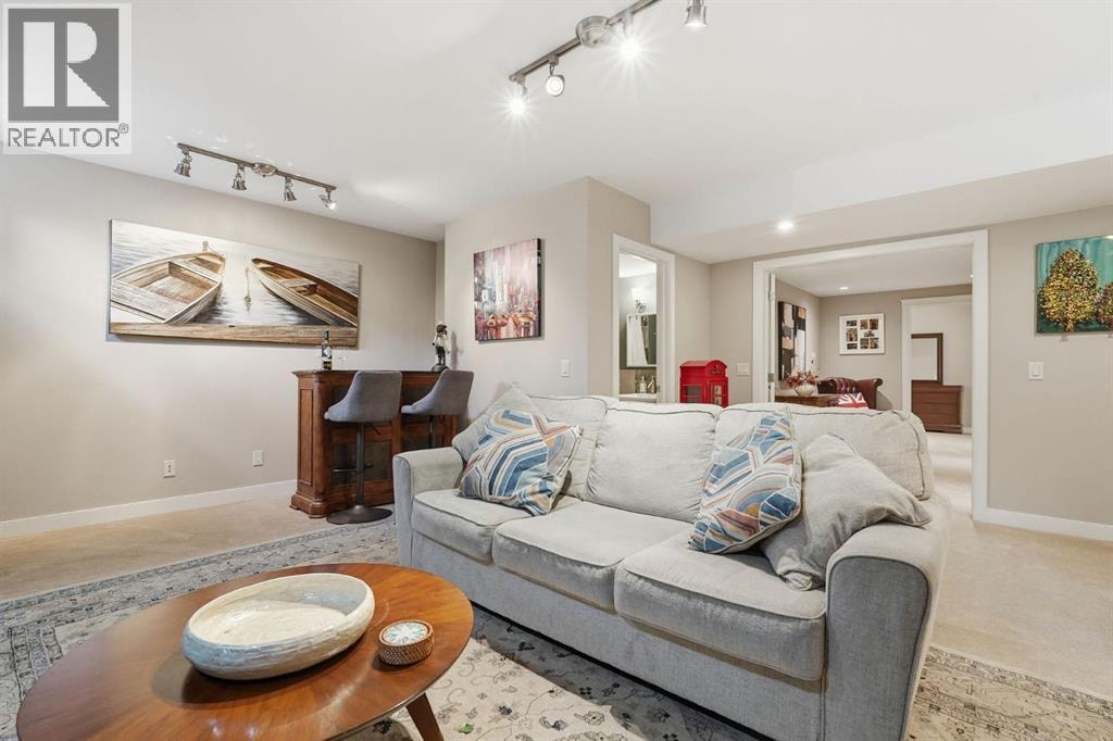 2409 Westmount Road NW — photo 38