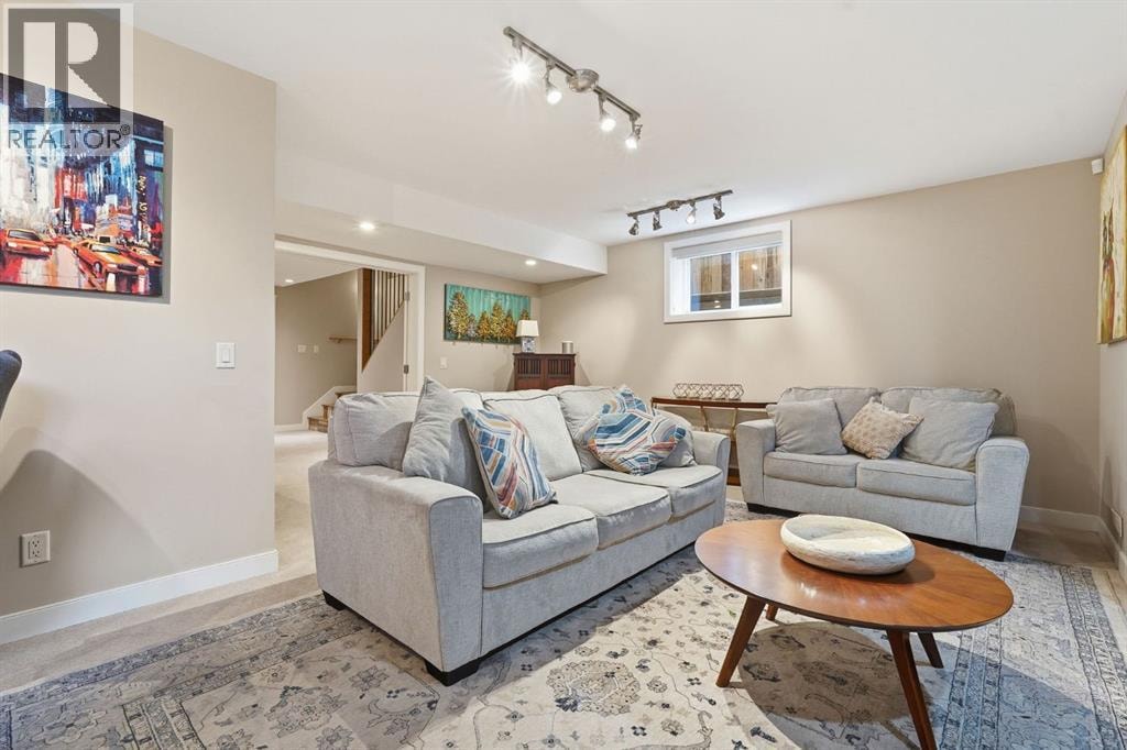 2409 Westmount Road NW — photo 39