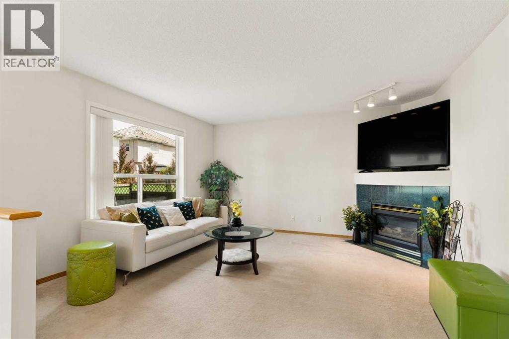 72 Douglas Glen Heights SE — photo 3