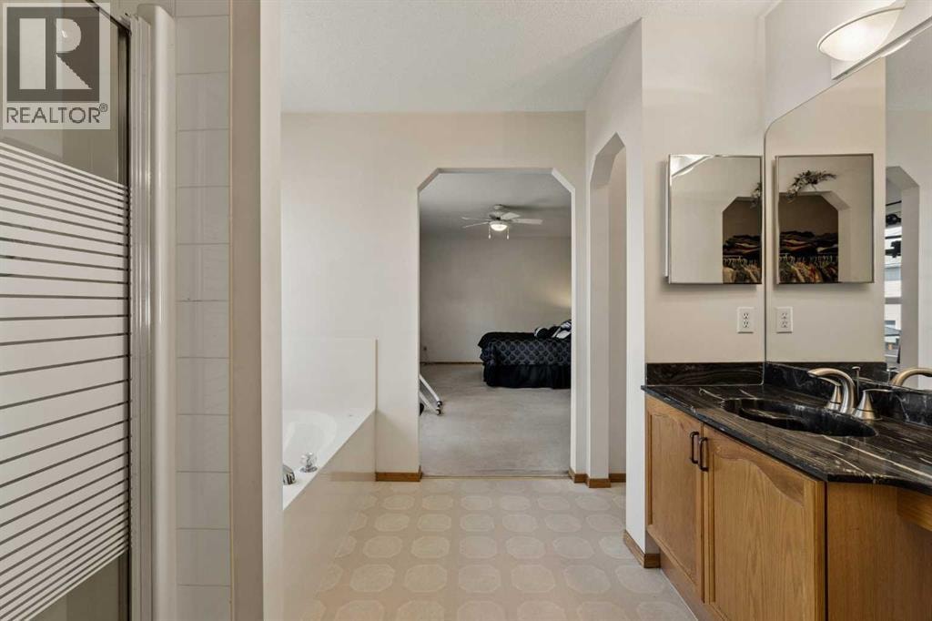 72 Douglas Glen Heights SE — photo 25