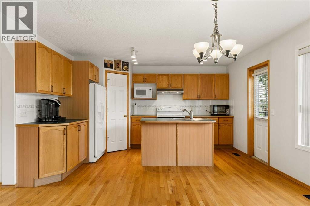 72 Douglas Glen Heights SE — photo 5