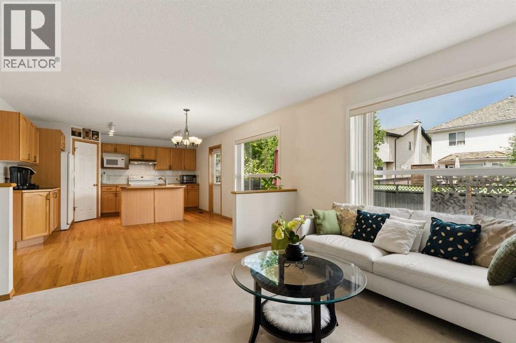72 Douglas Glen Heights SE — photo 4
