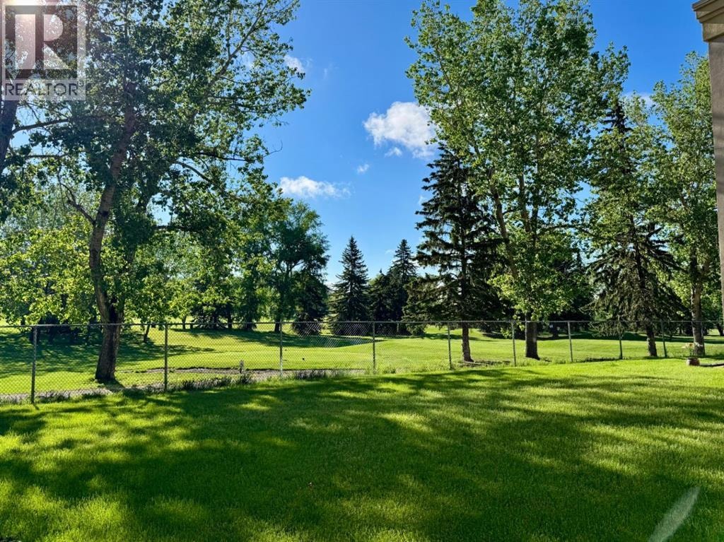 1108, 24 Hemlock Crescent SW — photo 32