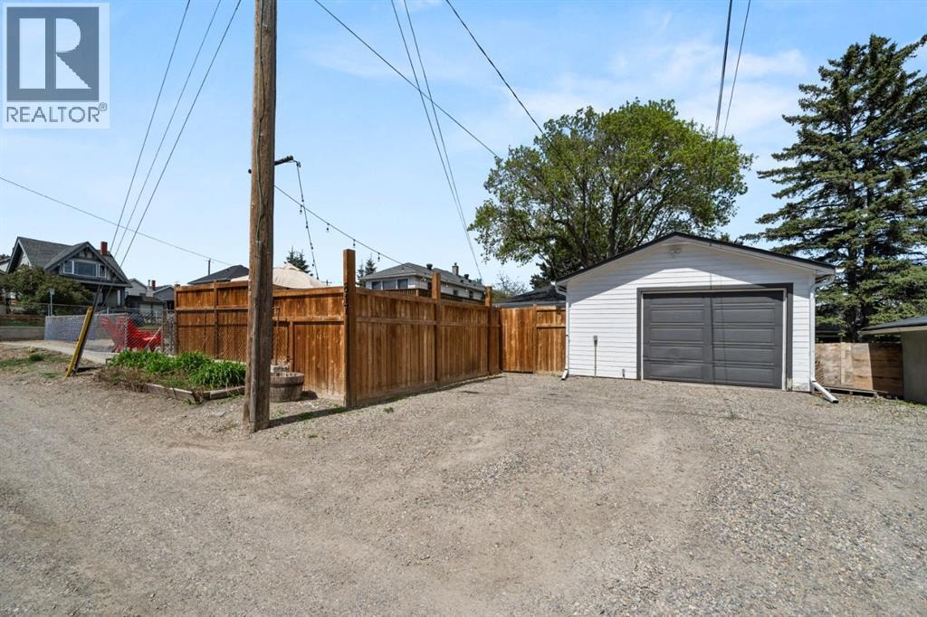 817 17 Avenue SE — photo 39