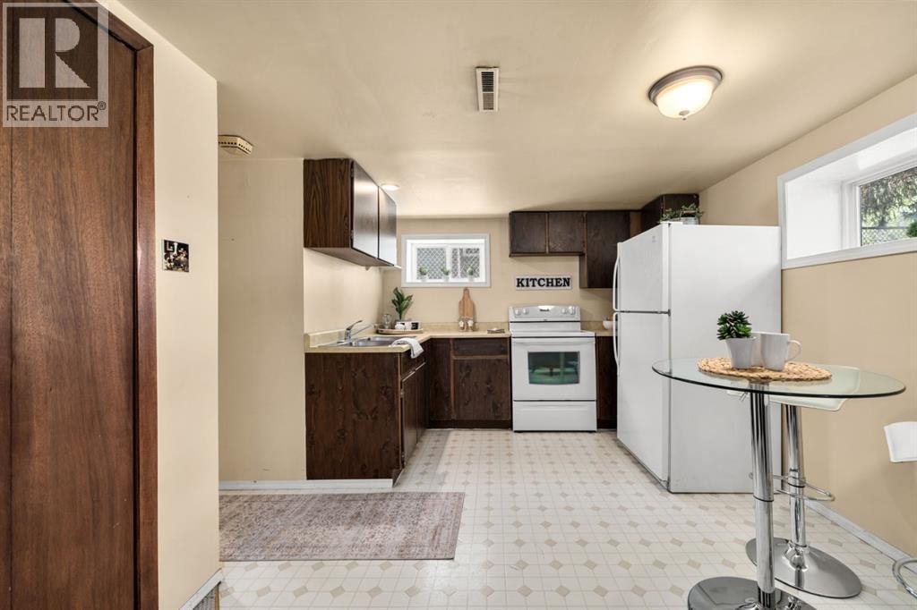 817 17 Avenue SE — photo 20