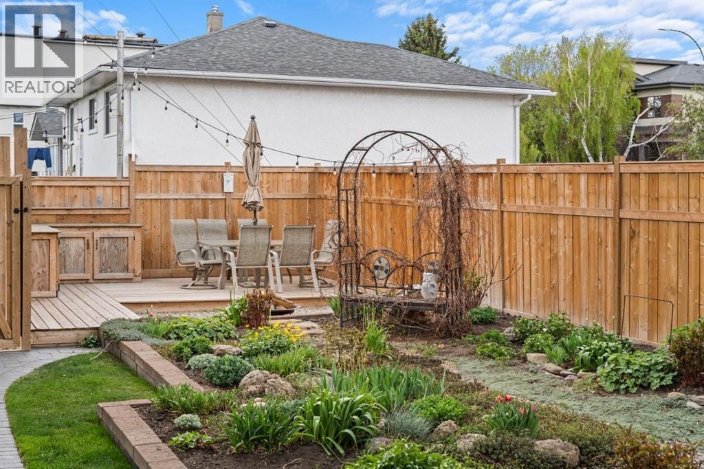817 17 Avenue SE — photo 33