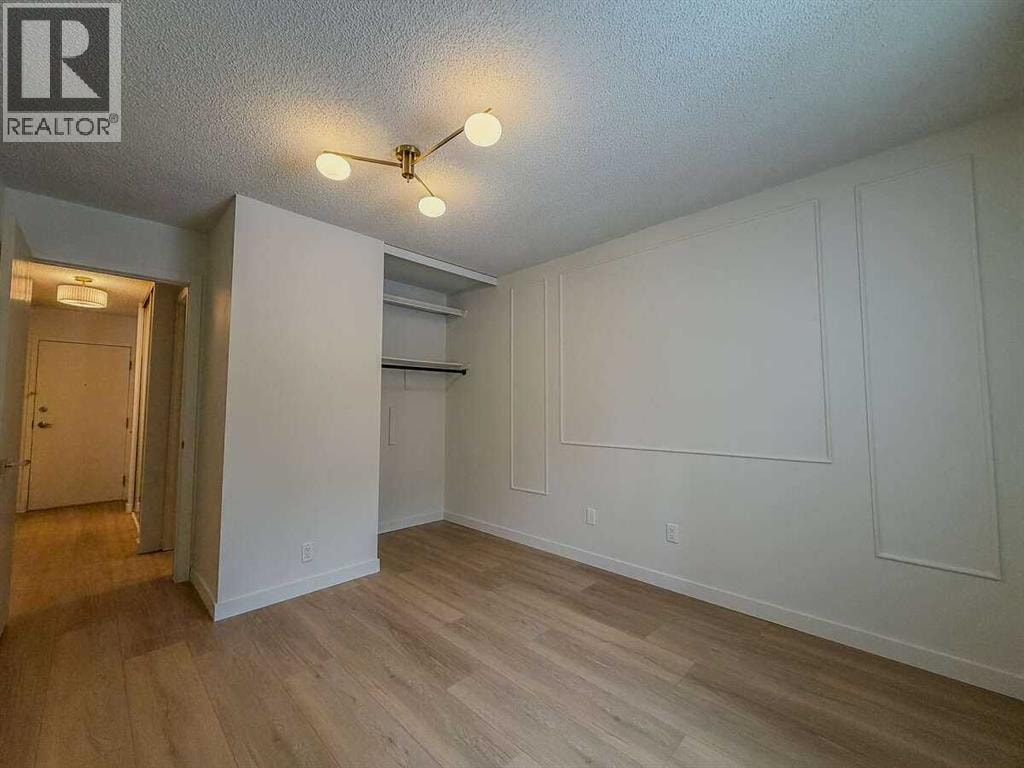 2106, 4001B 49 Street NW — photo 12