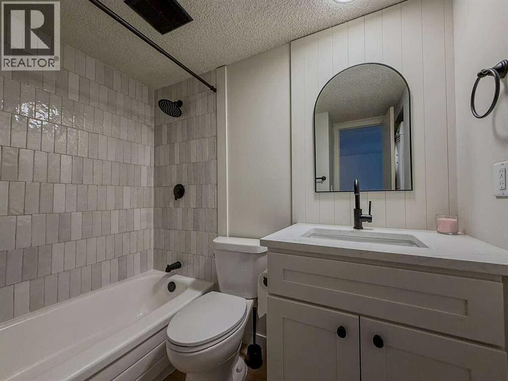 2106, 4001B 49 Street NW — photo 14