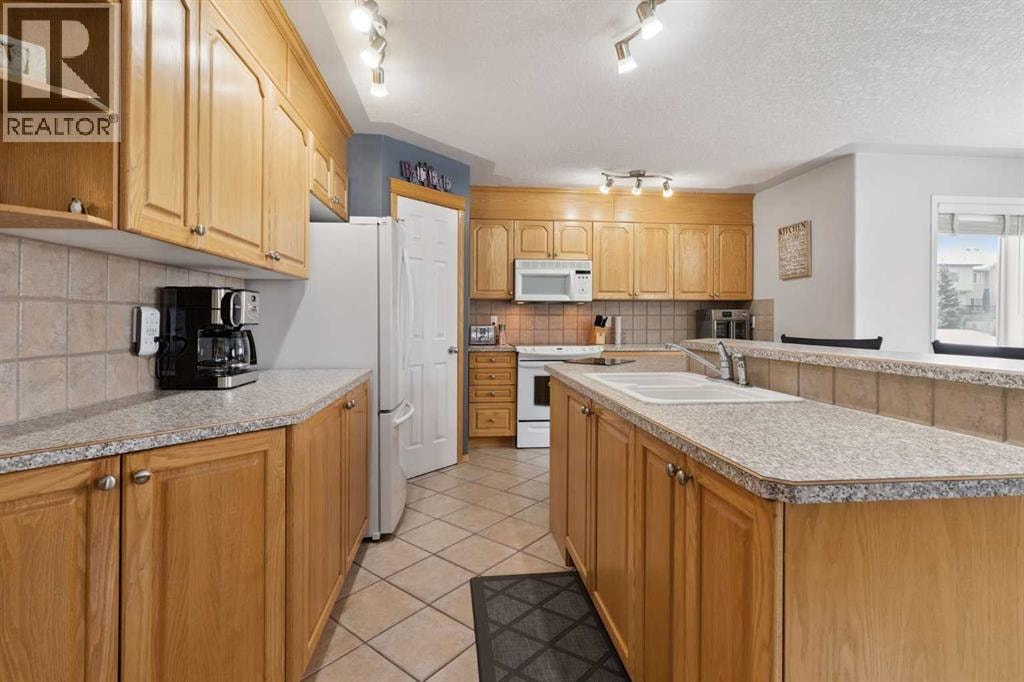 115 Cove Crescent — photo 11