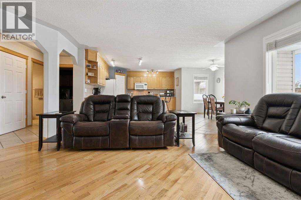 115 Cove Crescent — photo 8