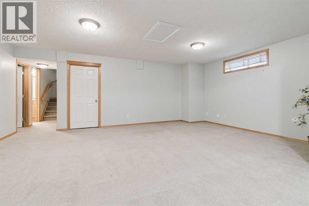 115 Cove Crescent — photo 30