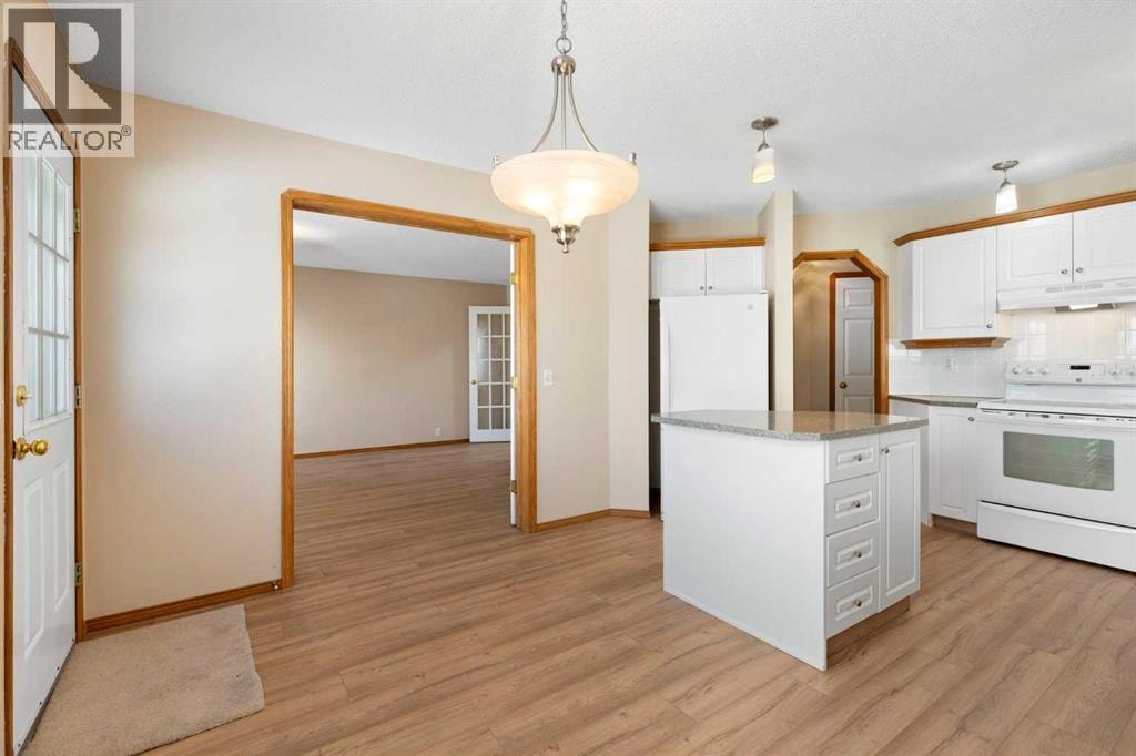 205 Scotia Point NW — photo 12