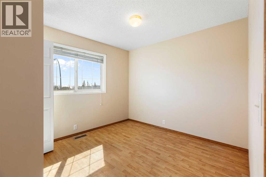 205 Scotia Point NW — photo 18