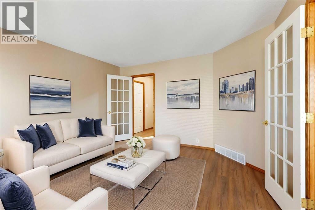 205 Scotia Point NW — photo 8
