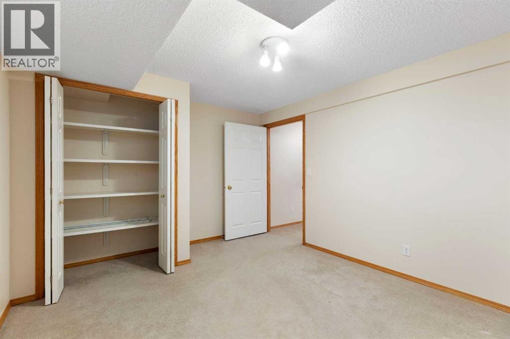 205 Scotia Point NW — photo 35