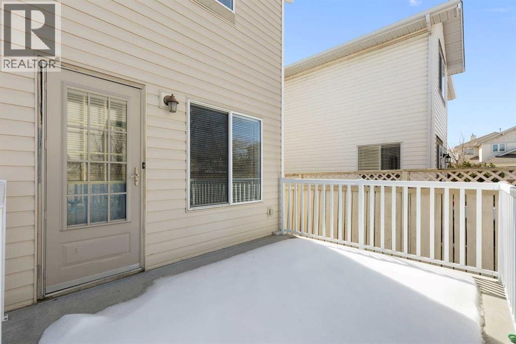 205 Scotia Point NW — photo 38