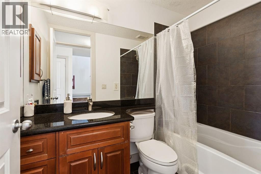 2405 Bowness Road NW — photo 25