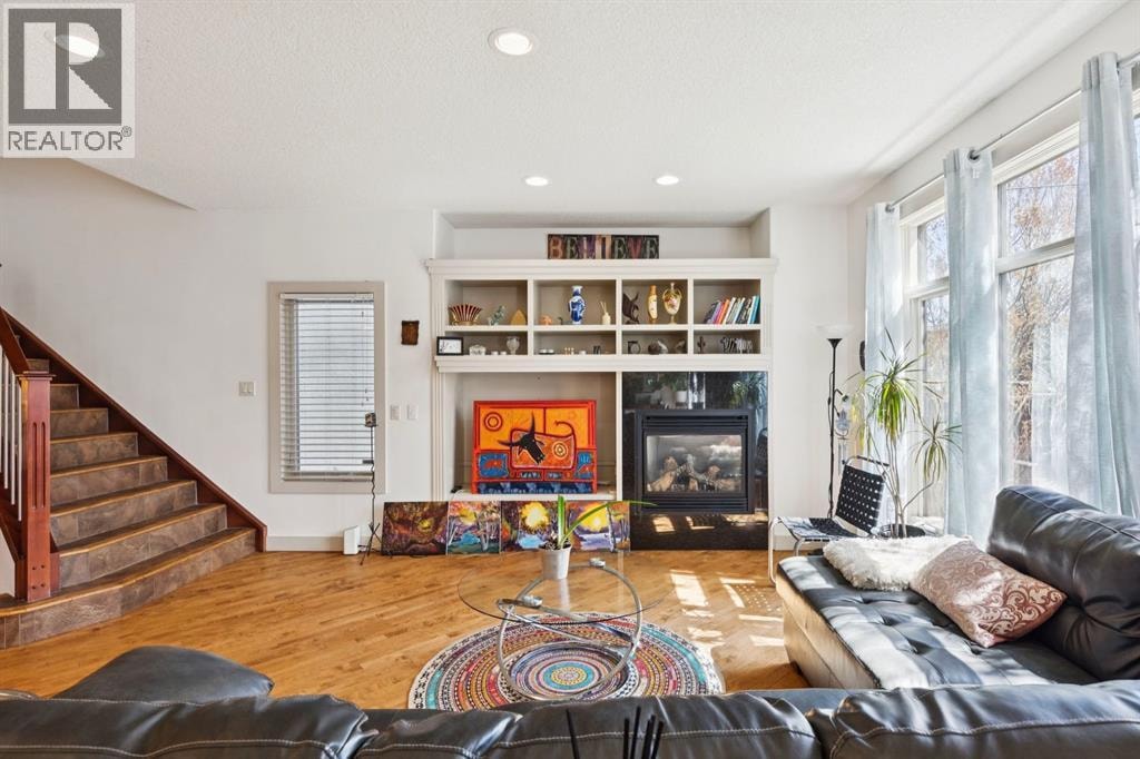 2405 Bowness Road NW — photo 17
