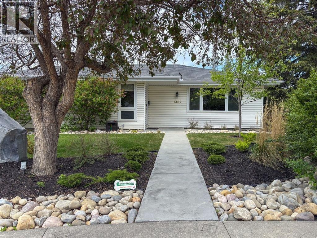 5839 Dalkeith Hill NW — photo 49