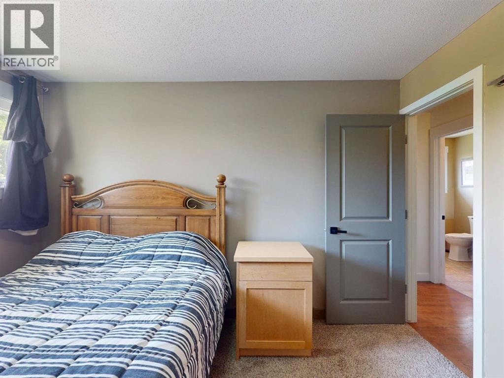 5839 Dalkeith Hill NW — photo 13