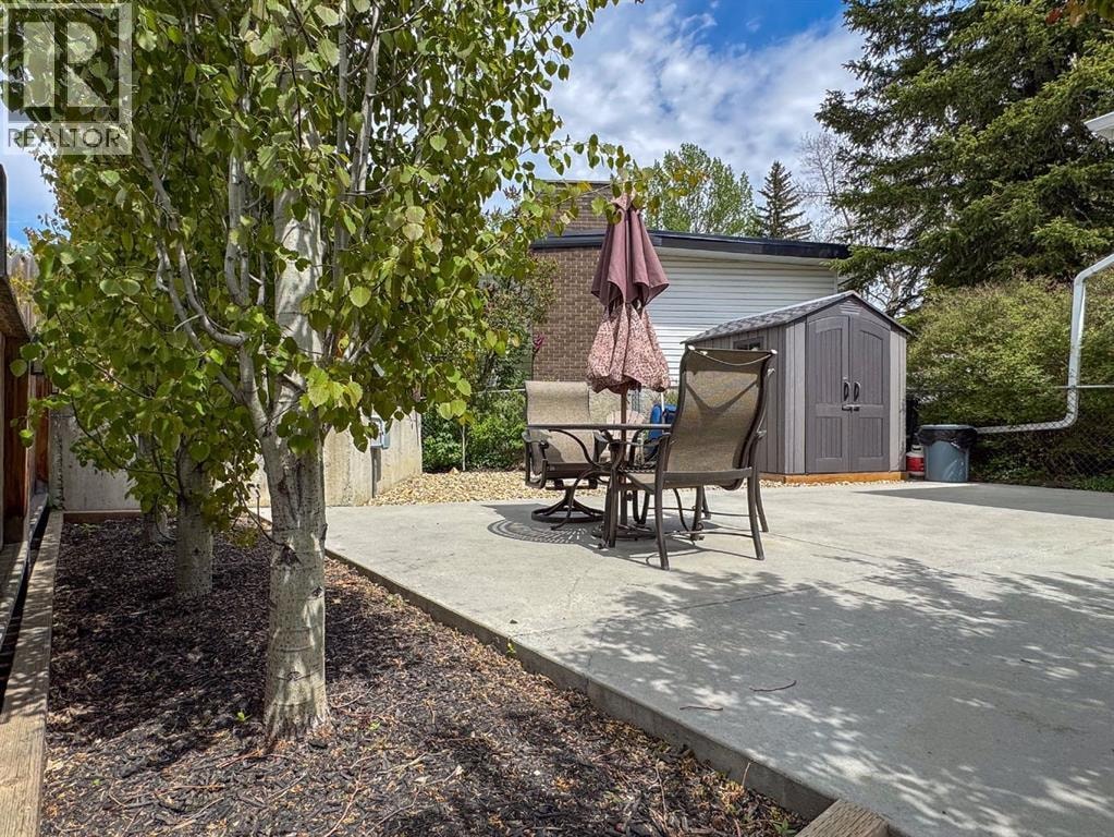 5839 Dalkeith Hill NW — photo 35